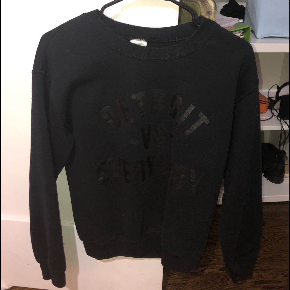 DetroitVsEveryone small black on black sweatshirt